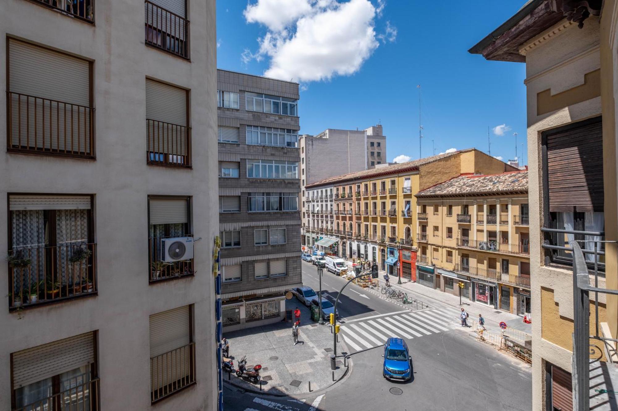 Apartamentos Coso Zaragoza Kültér fotó